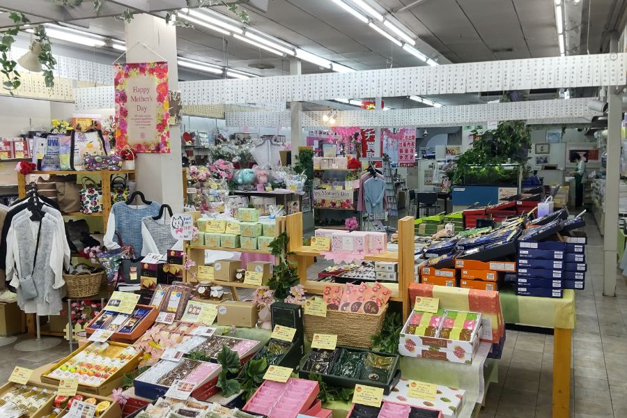 福本屋サラダ館 矢掛本店 内観